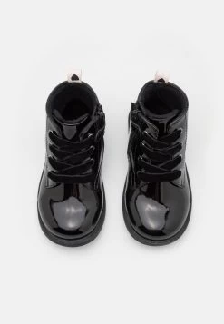 Friboo Korte Laarzen - Black -Friboo 1e7df7d2447e4f7d915119f27e474668