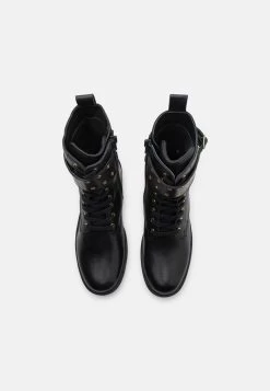 Friboo Leather Booties - Veterboots - Black 11 Friboo Leather Booties - Veterboots - Black -Friboo db4f3a6f5b284595a46485609dd4d32d